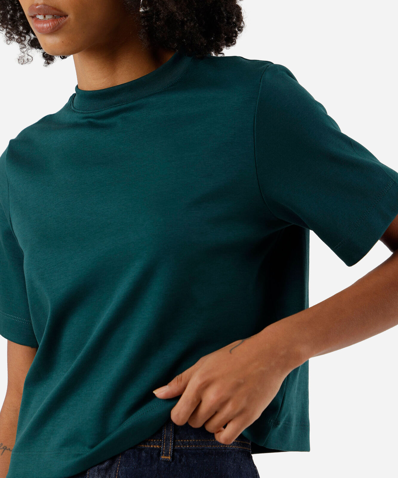 camiseta básica feminina de algodão peruano verde