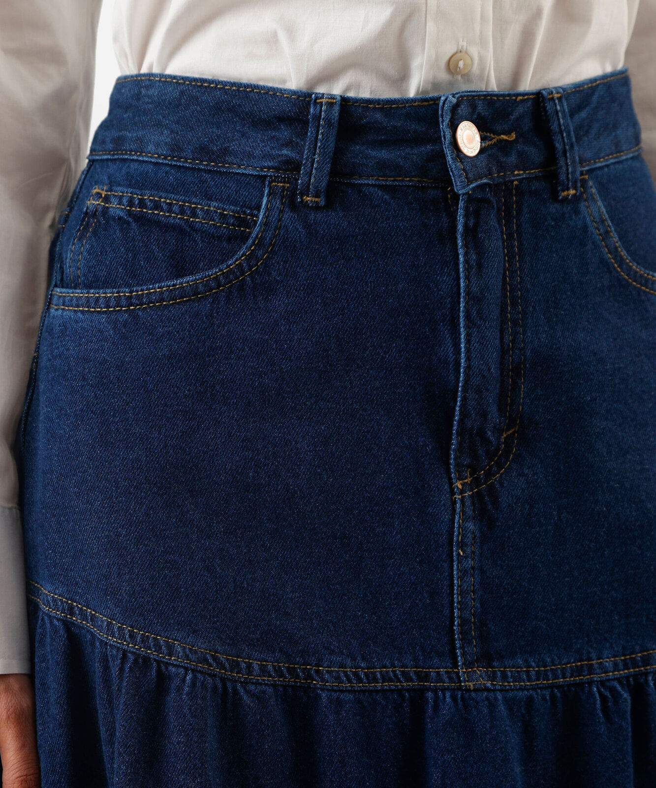 saia midi feminina jeans com recorte e franzidos cintura alta azul