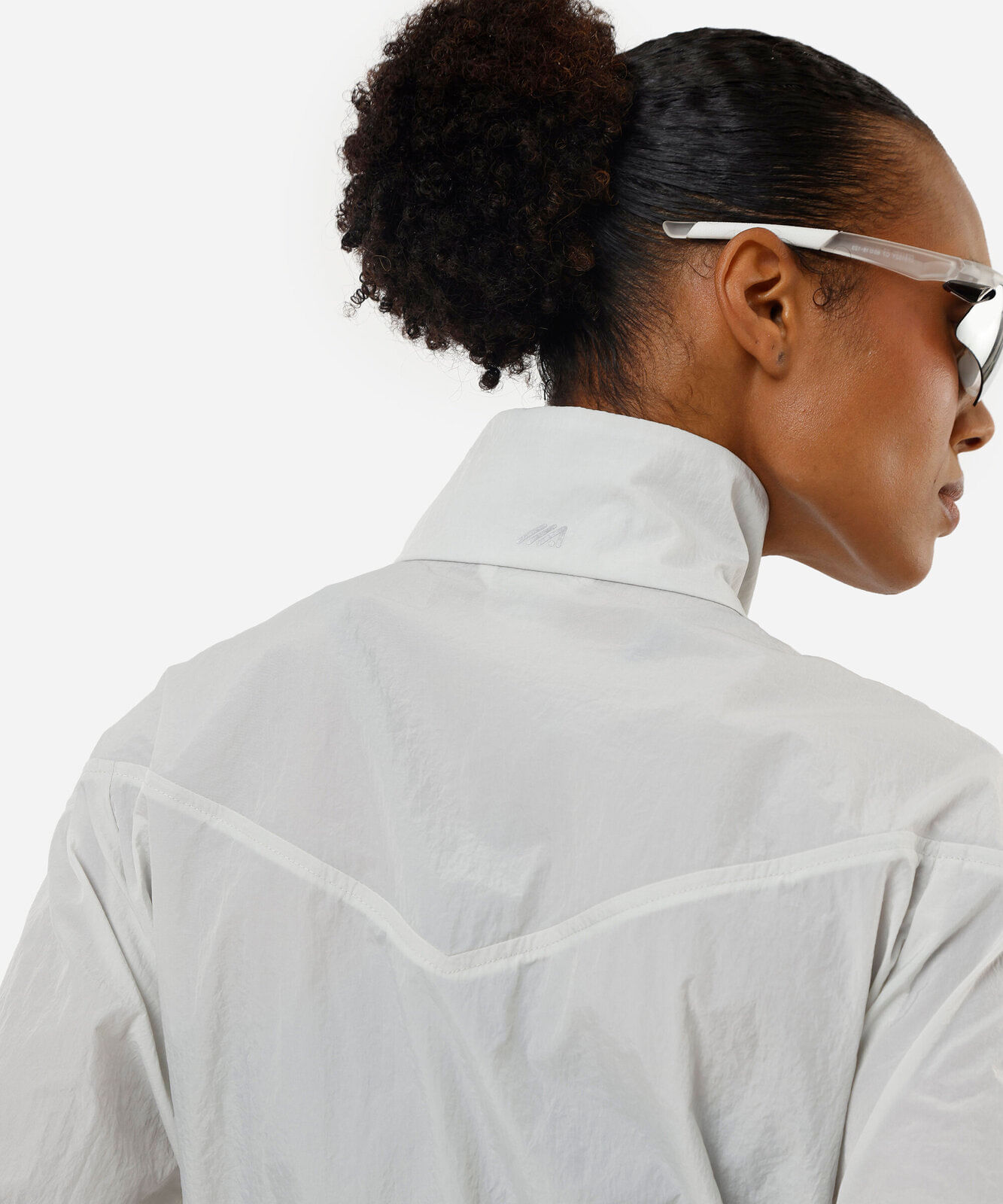 parka feminina esportiva texturizada cinza