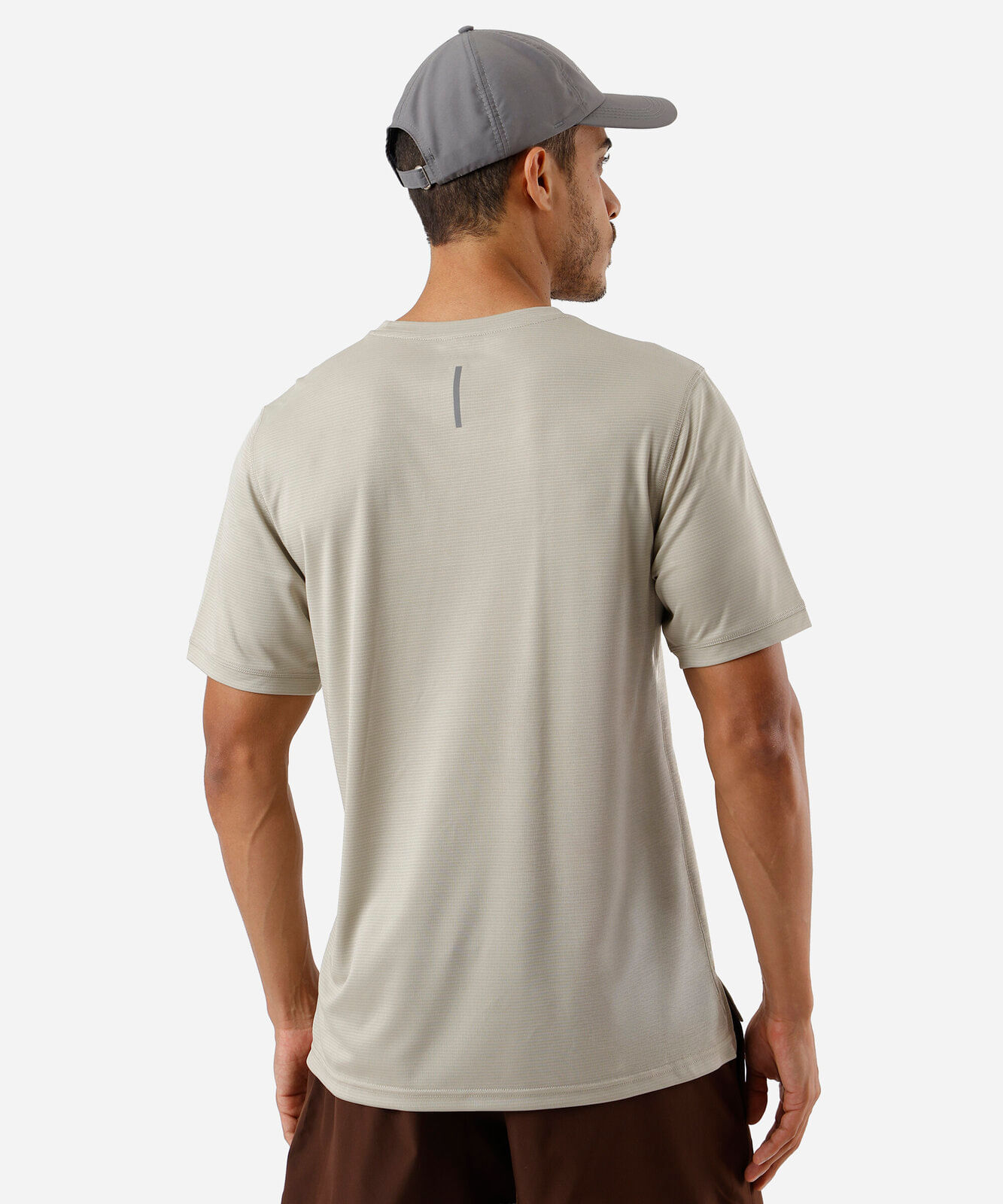 camiseta masculina quadriculada esportiva bege
