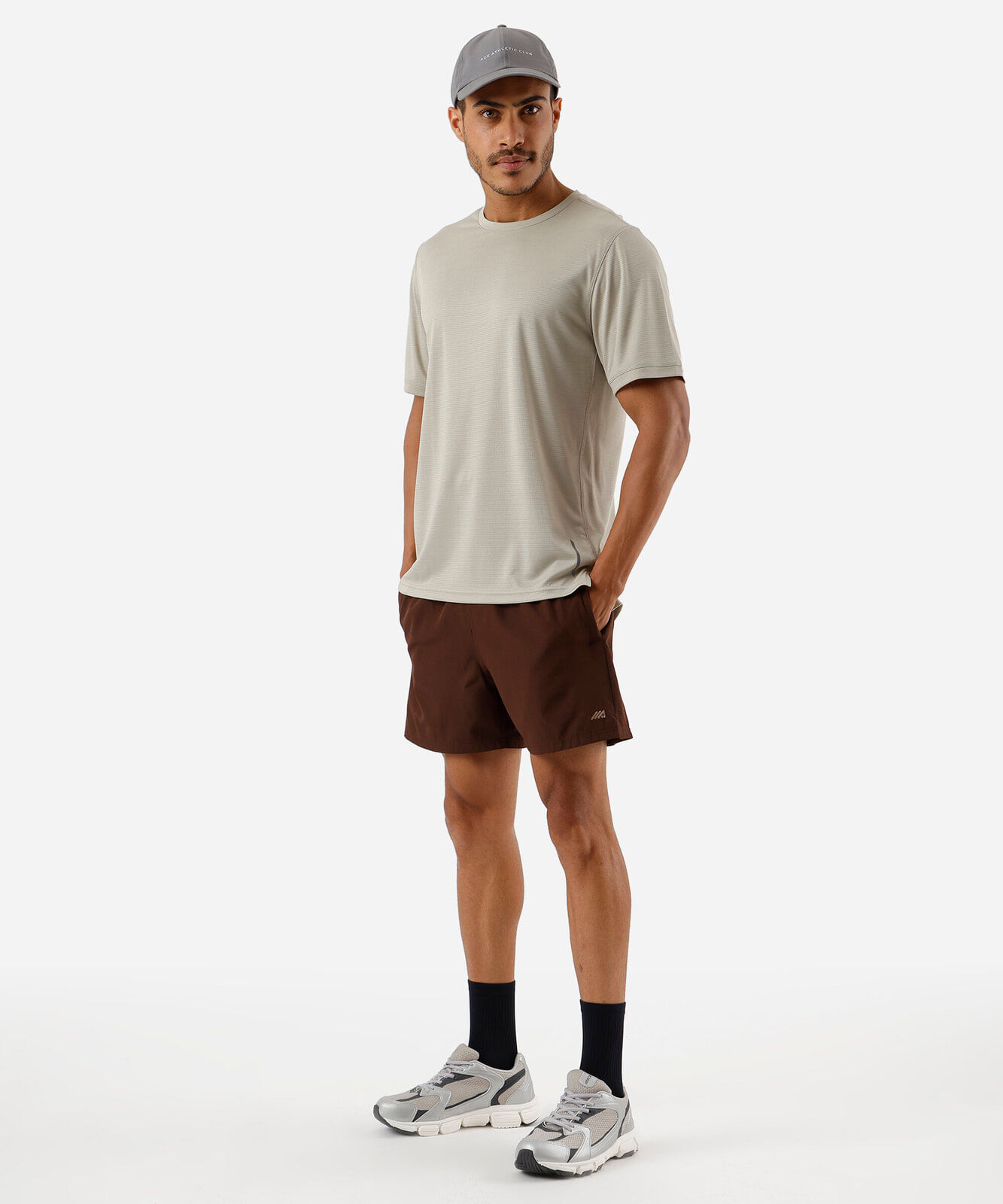 camiseta masculina quadriculada esportiva bege