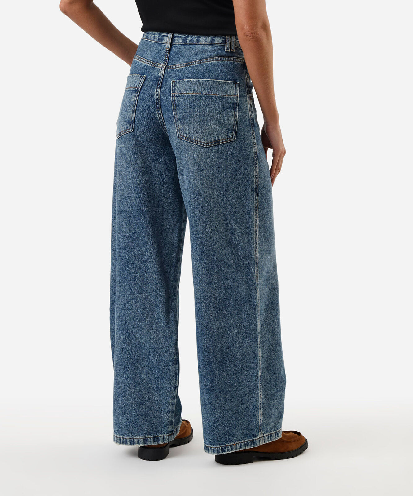 calça skater jeans cintura média gancho deslocado azul