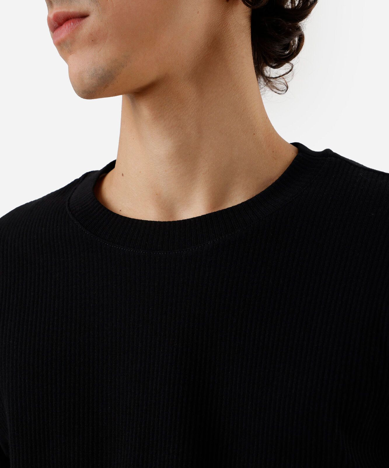 camiseta slim fit masculina de algodão manga longa canelada preta