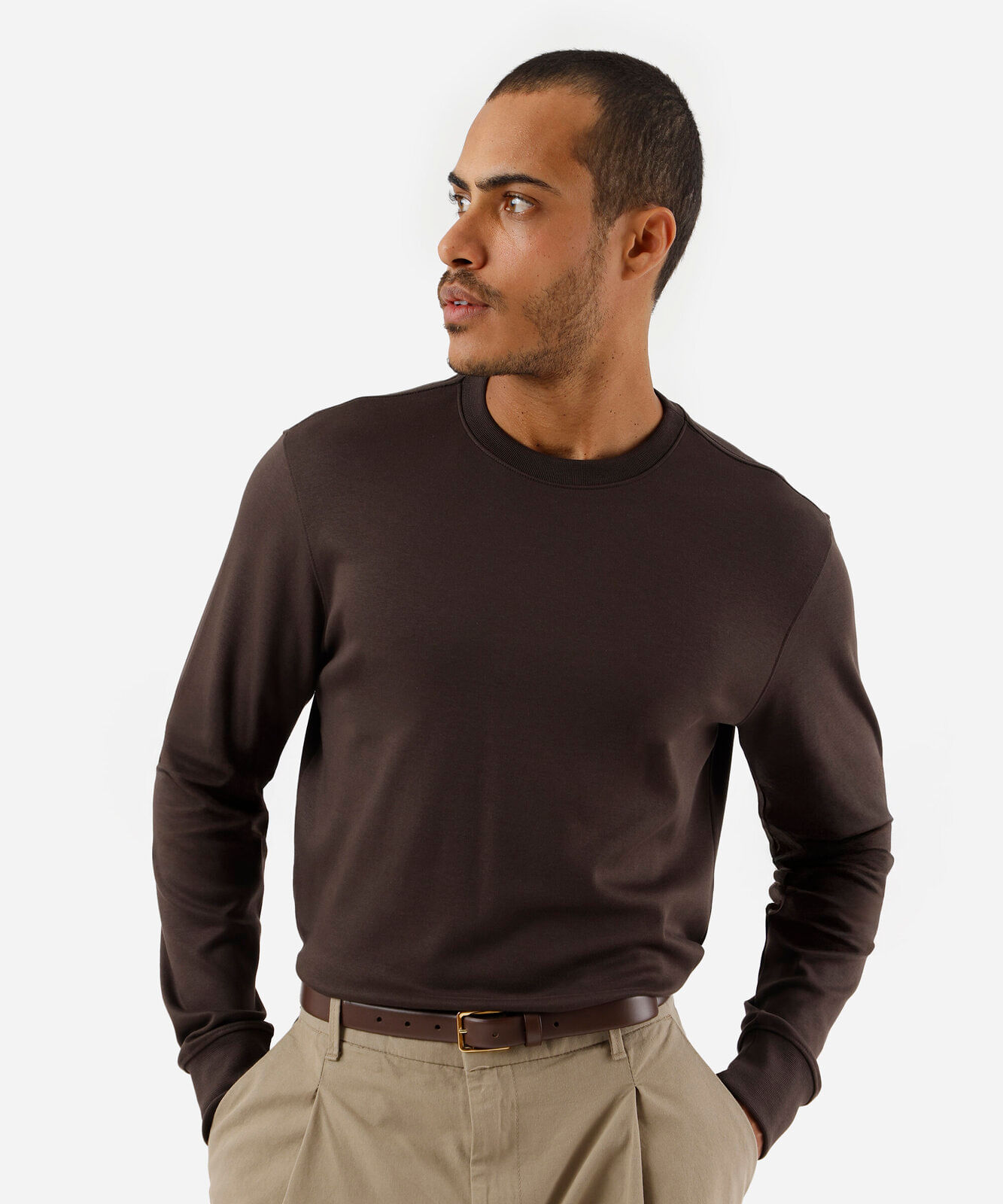 camiseta masculina de algodão peruano básica gola redonda marrom
