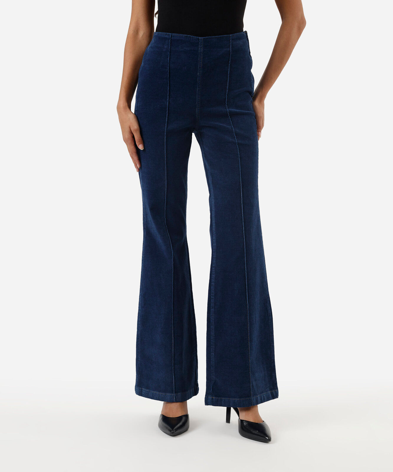 calça flare feminina jeans com nervuras aveludada azul