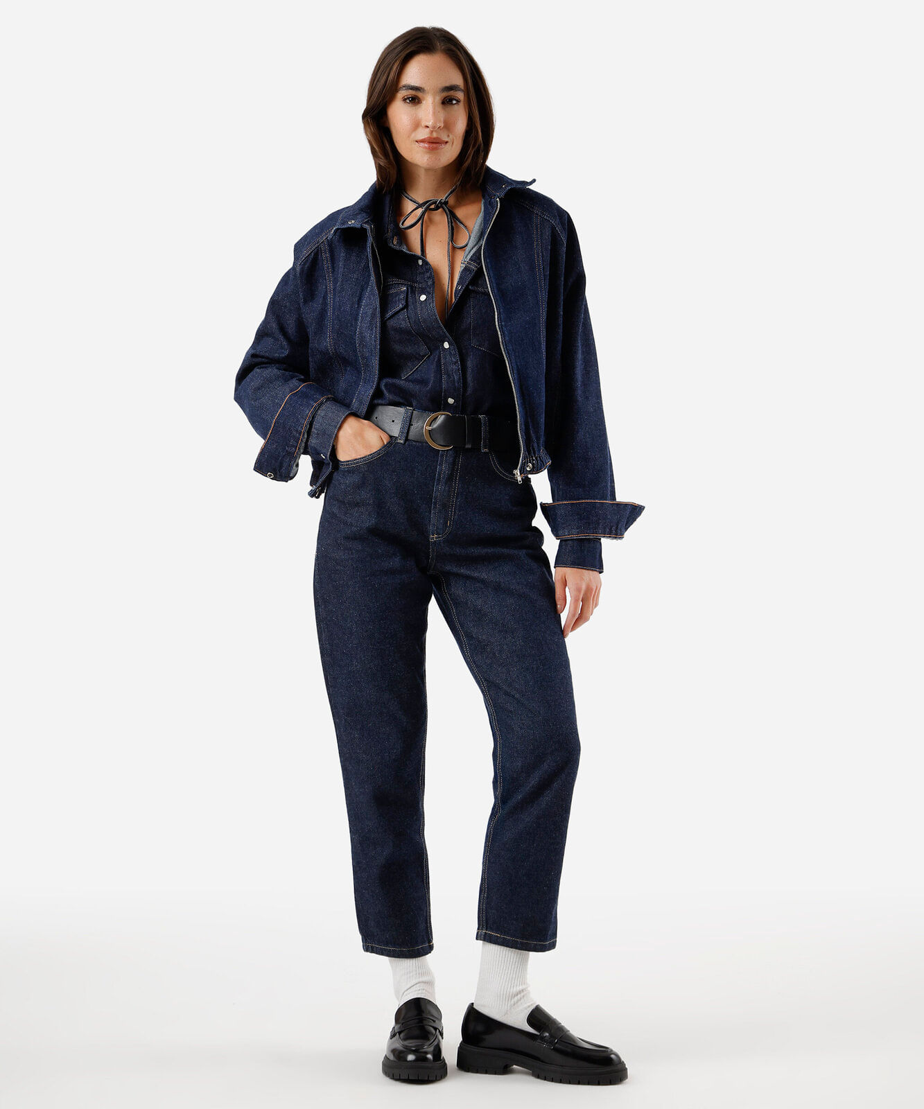 camisa feminina jeans com bolsos manga longa azul