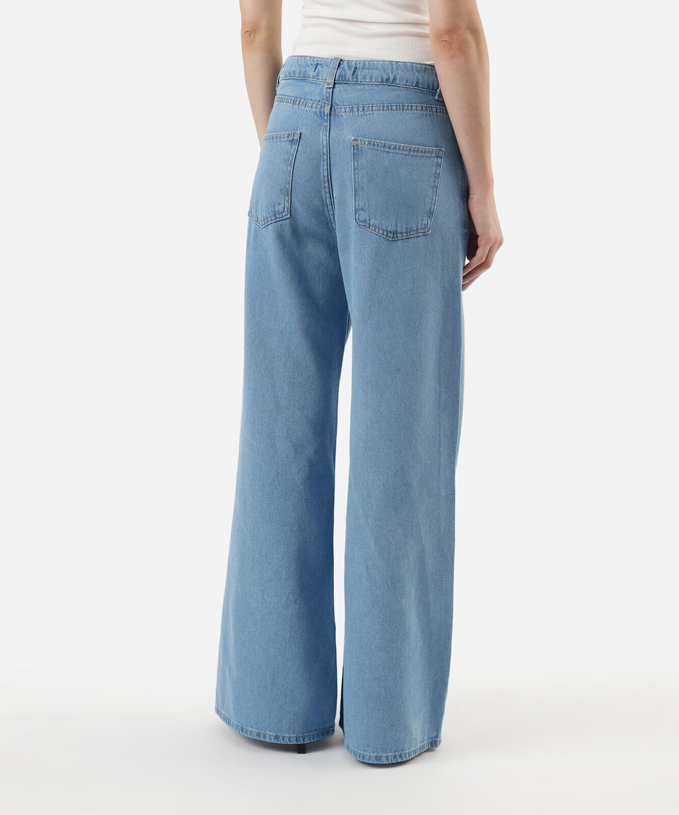calça jeans wide leg cintura super alta azul medio