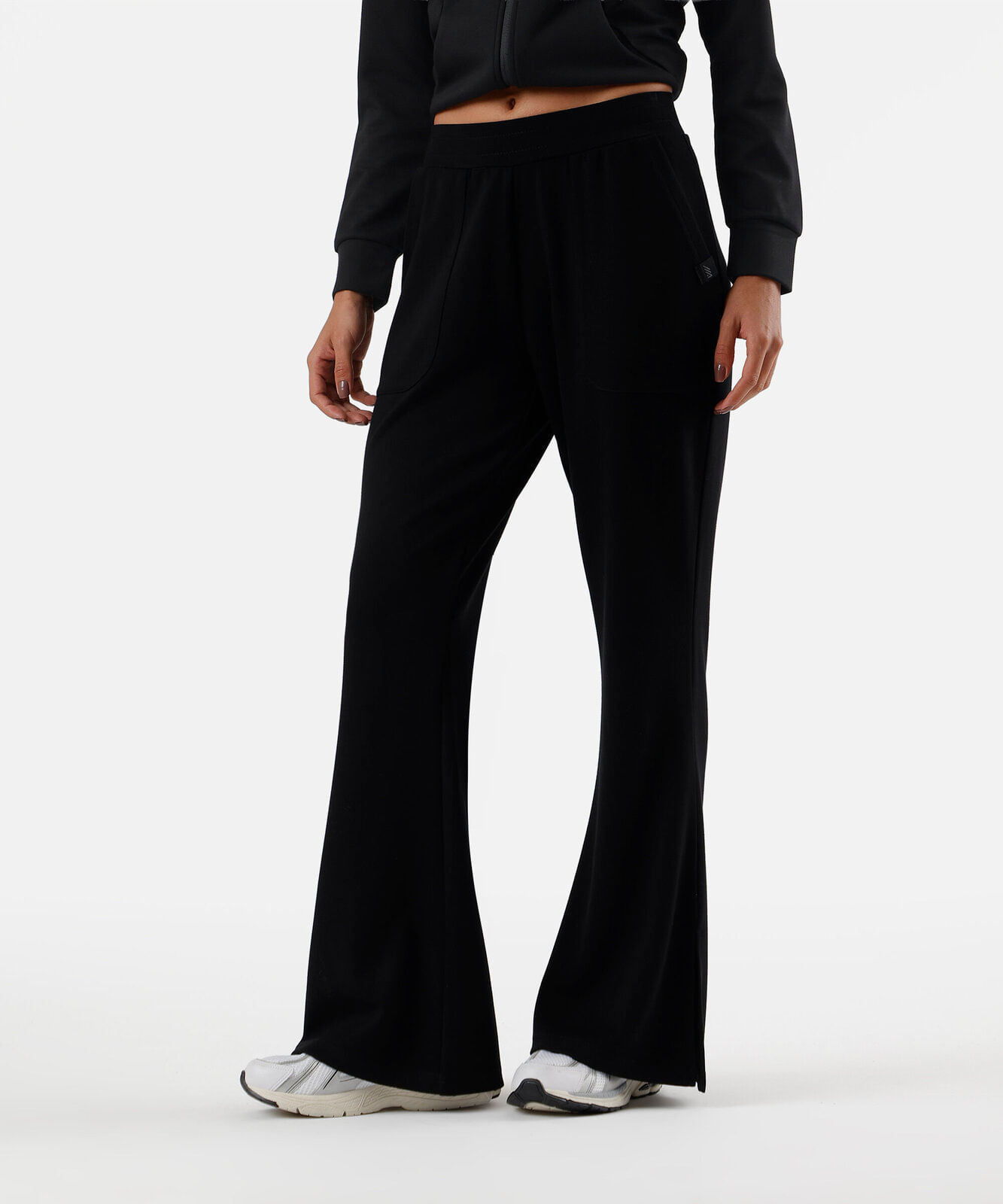 calça wide leg feminina esportiva com fenda preta