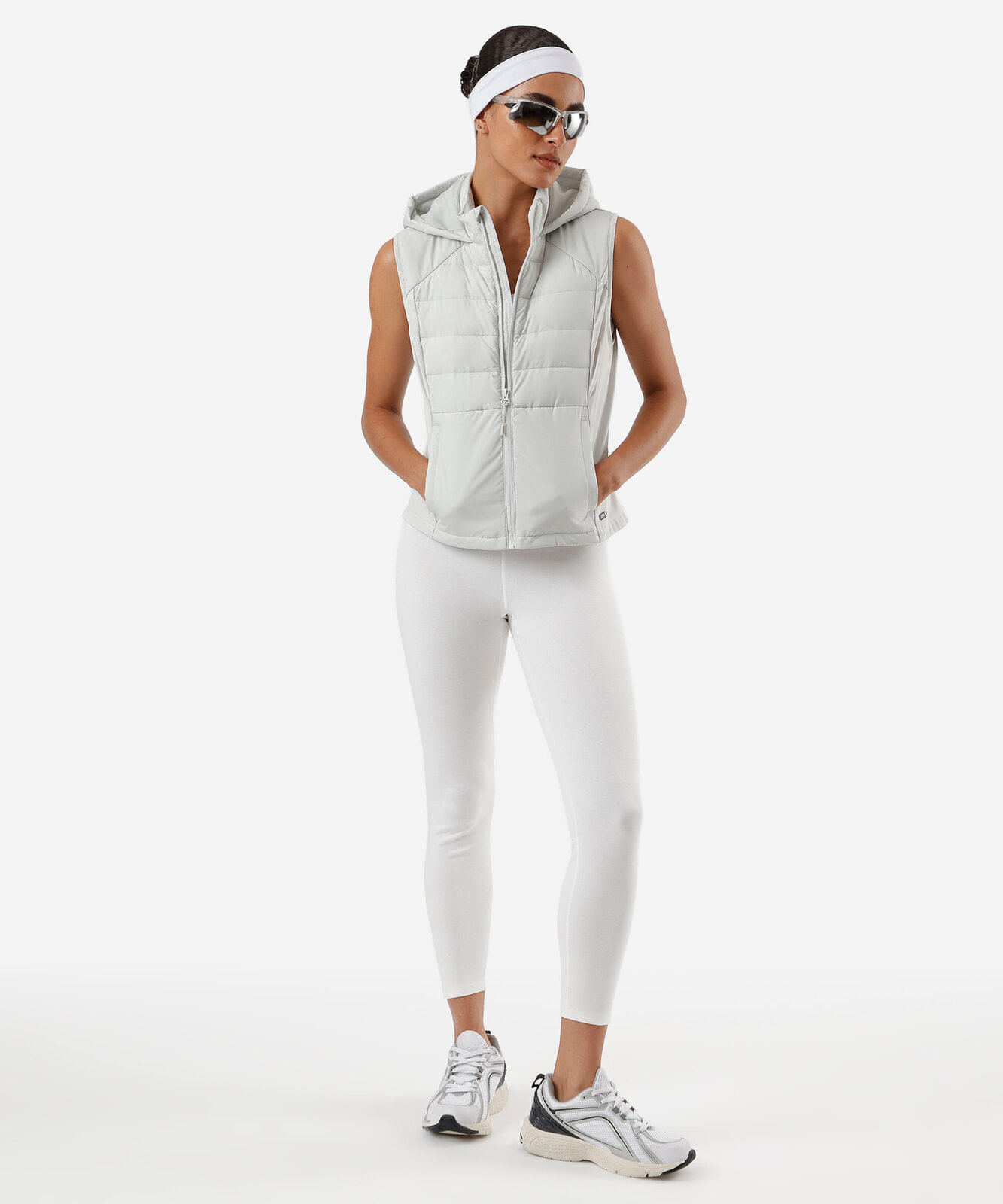 colete puffer feminino alongado esportivo cinza