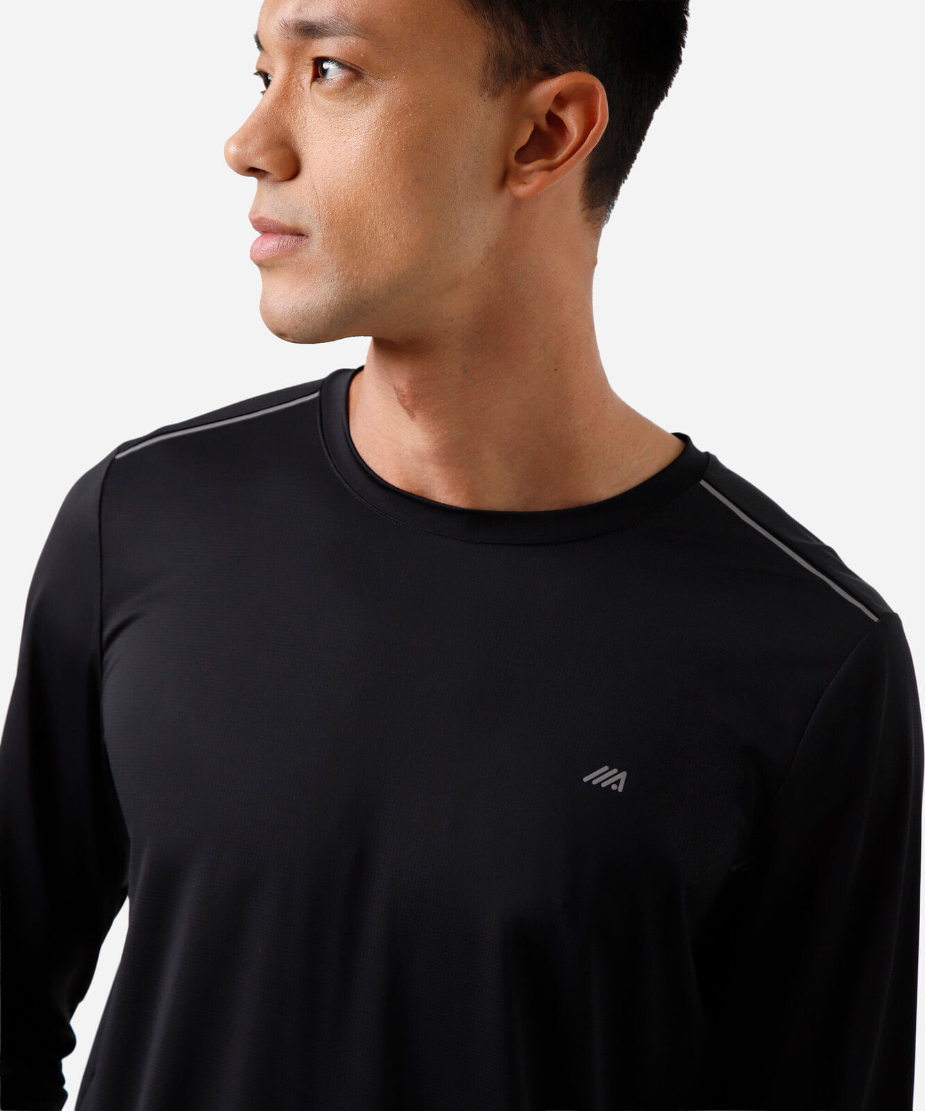 camiseta masculina esportiva manga longa preta