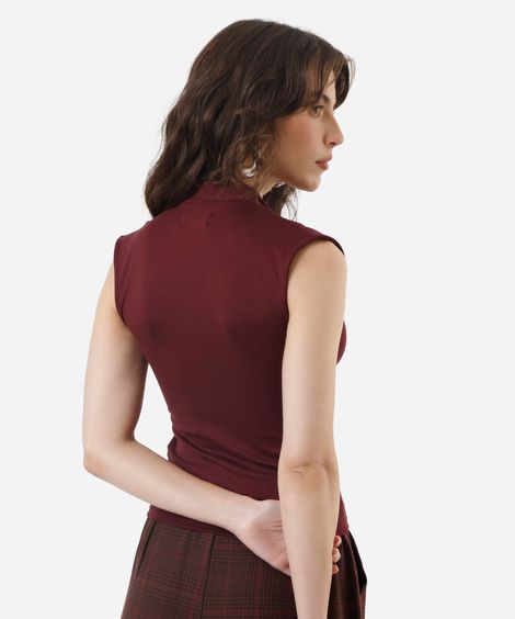 regata feminina com viscose decote v vinho