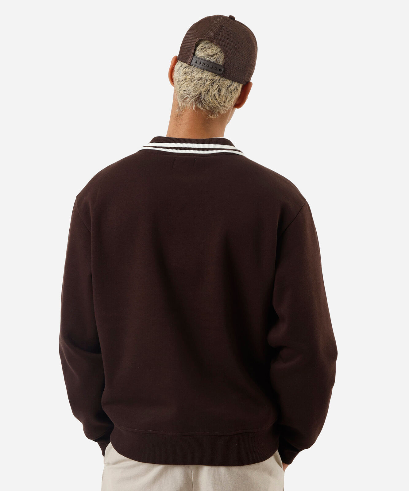 blusão masculino de moletom com gola bordado marrom