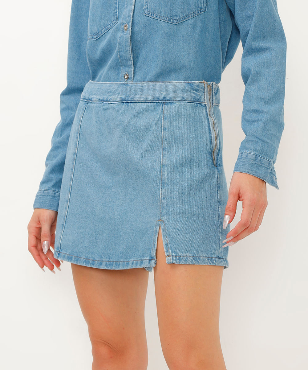 short saia jeans cintura super alta com fenda azul
