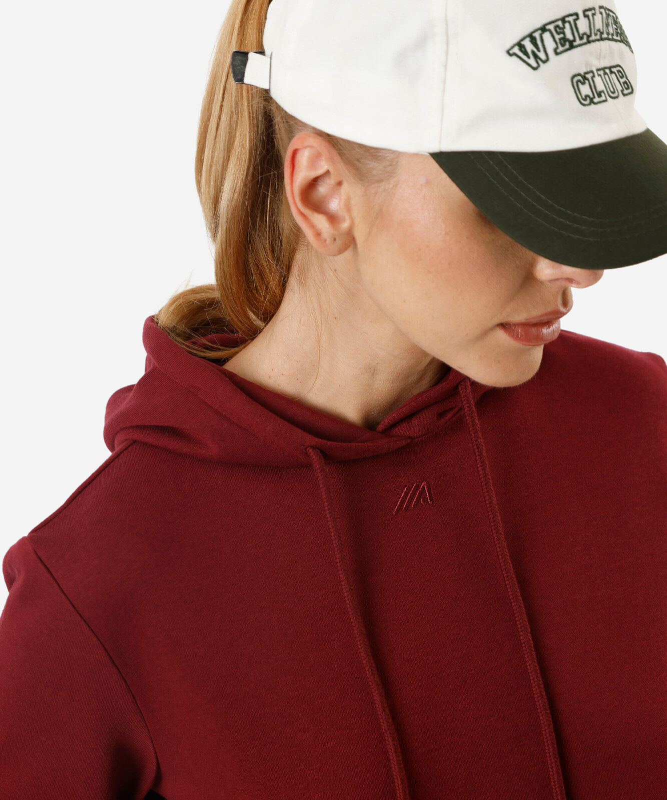blusa feminina de moletom com capuz e bolso vinho