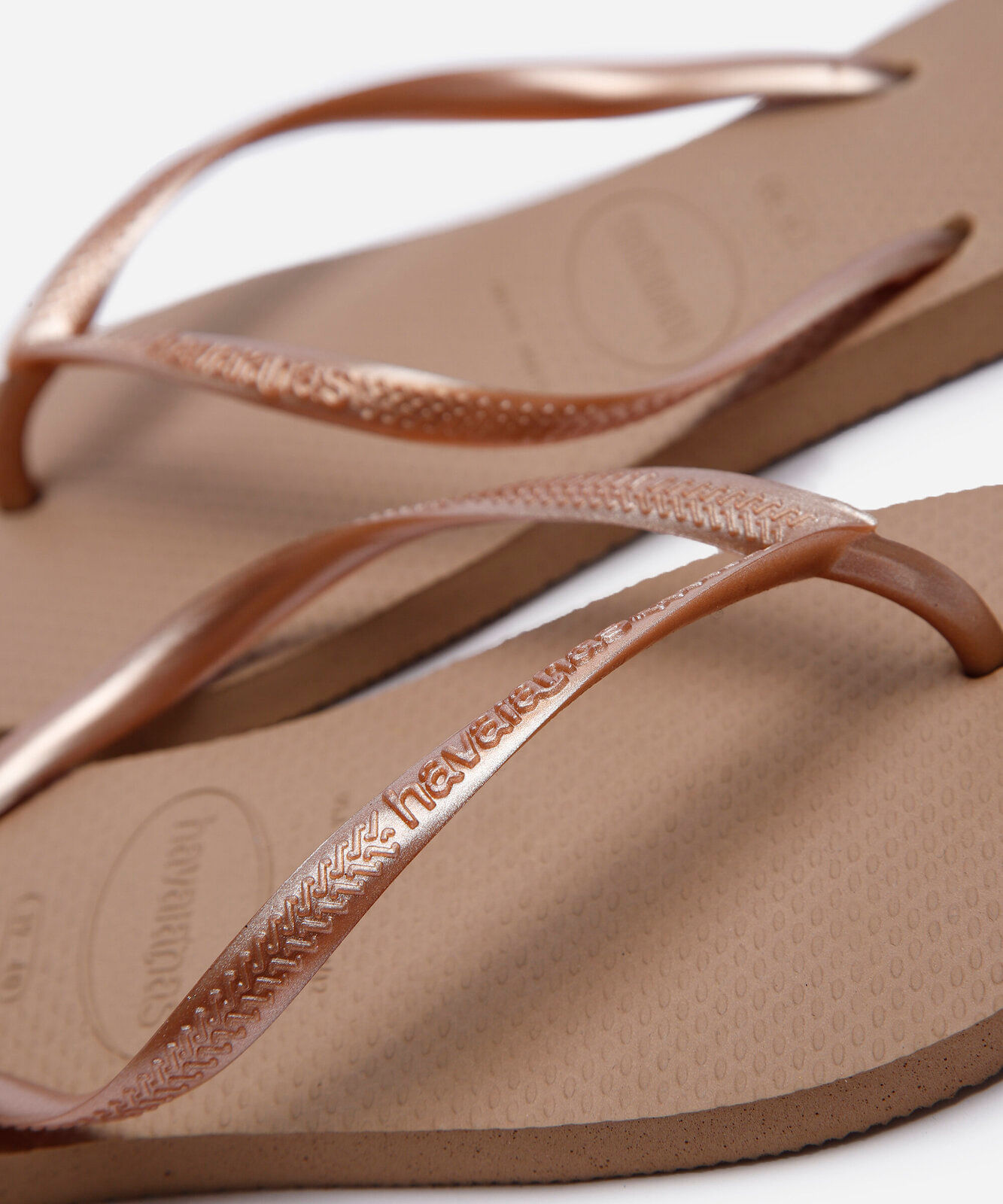 chinelo havaianas slim bege