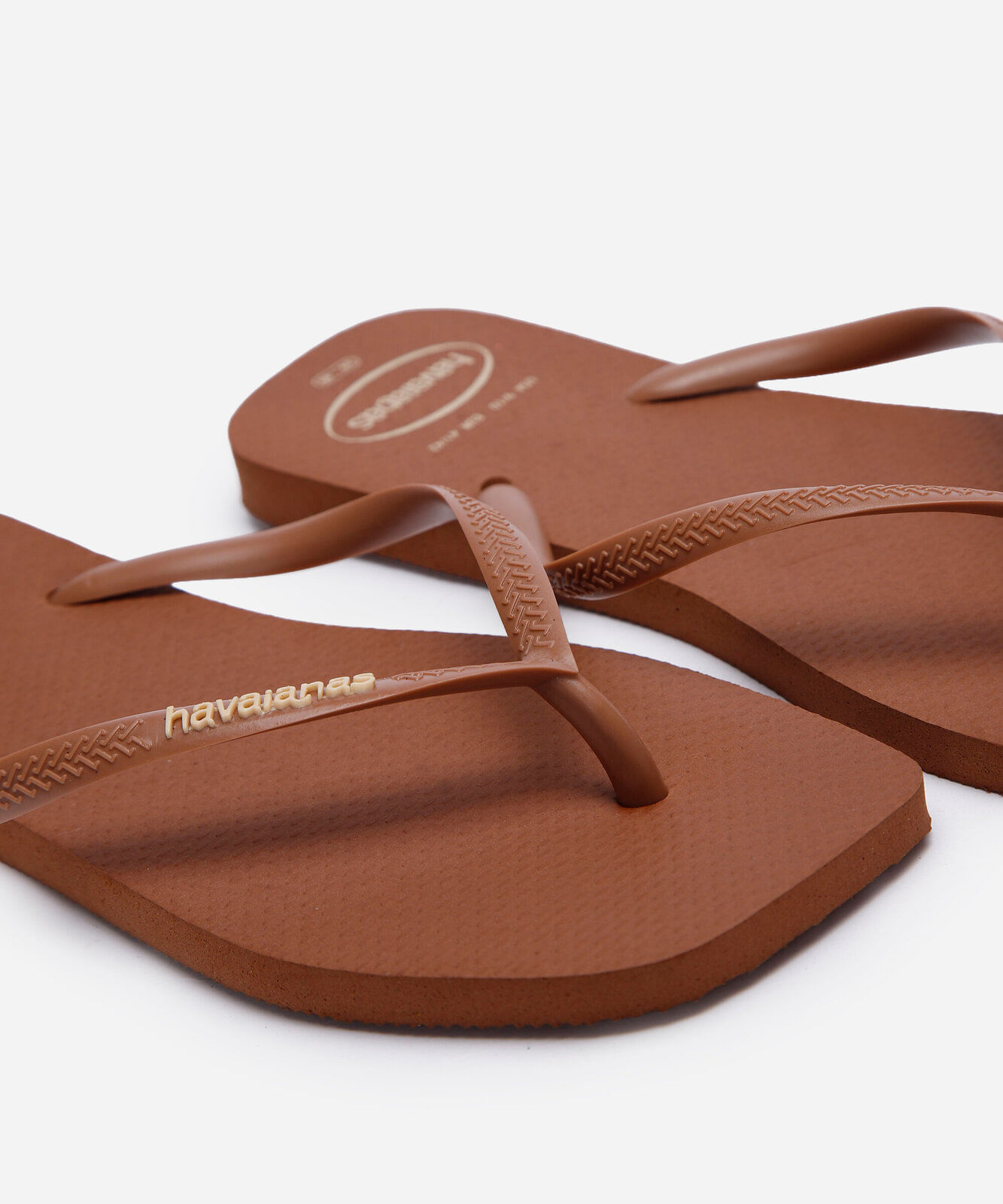 chinelo havaianas slim square marrom