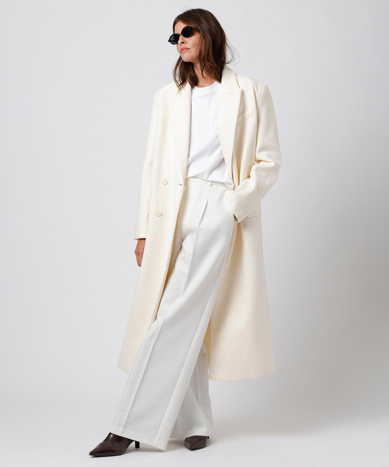 calça de alfaiataria feminina com pregas mindset off white