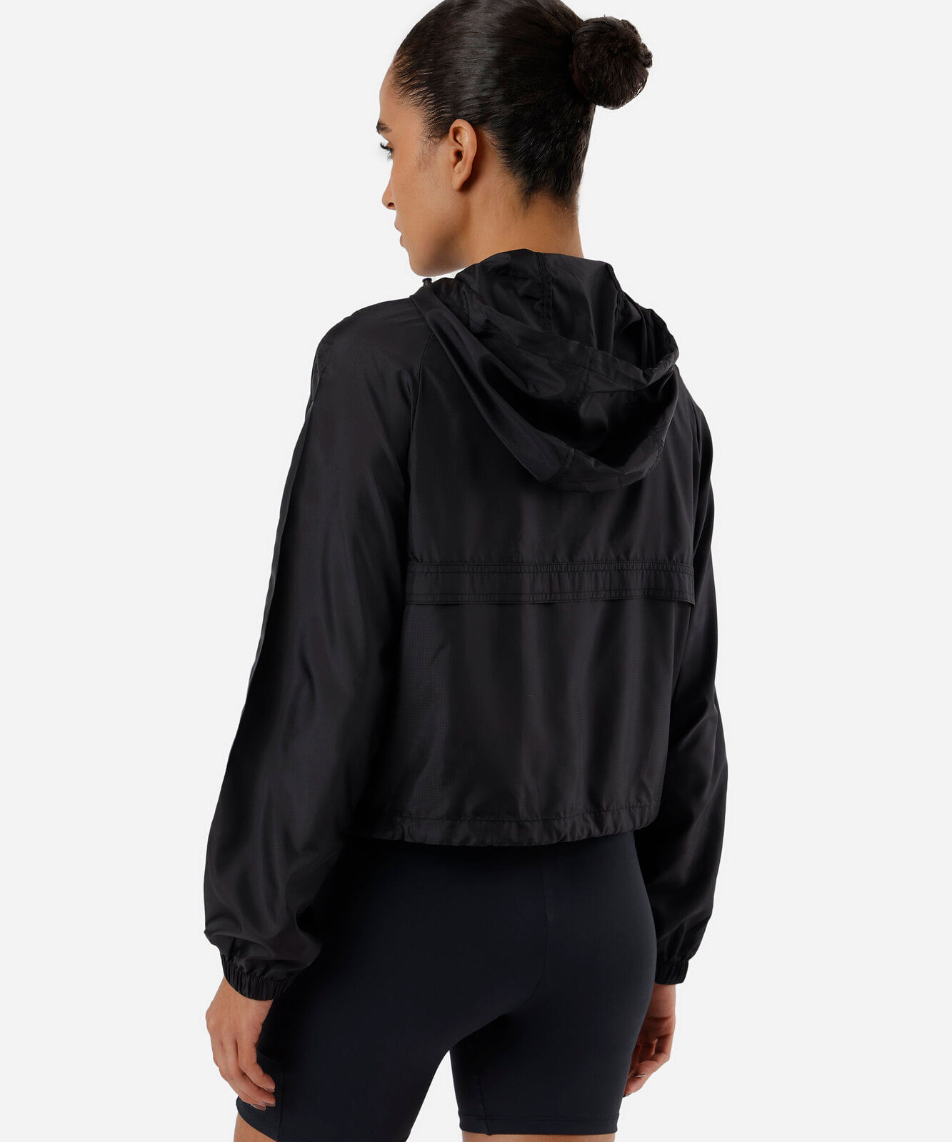jaqueta corta vento com capuz esportiva ace - preto