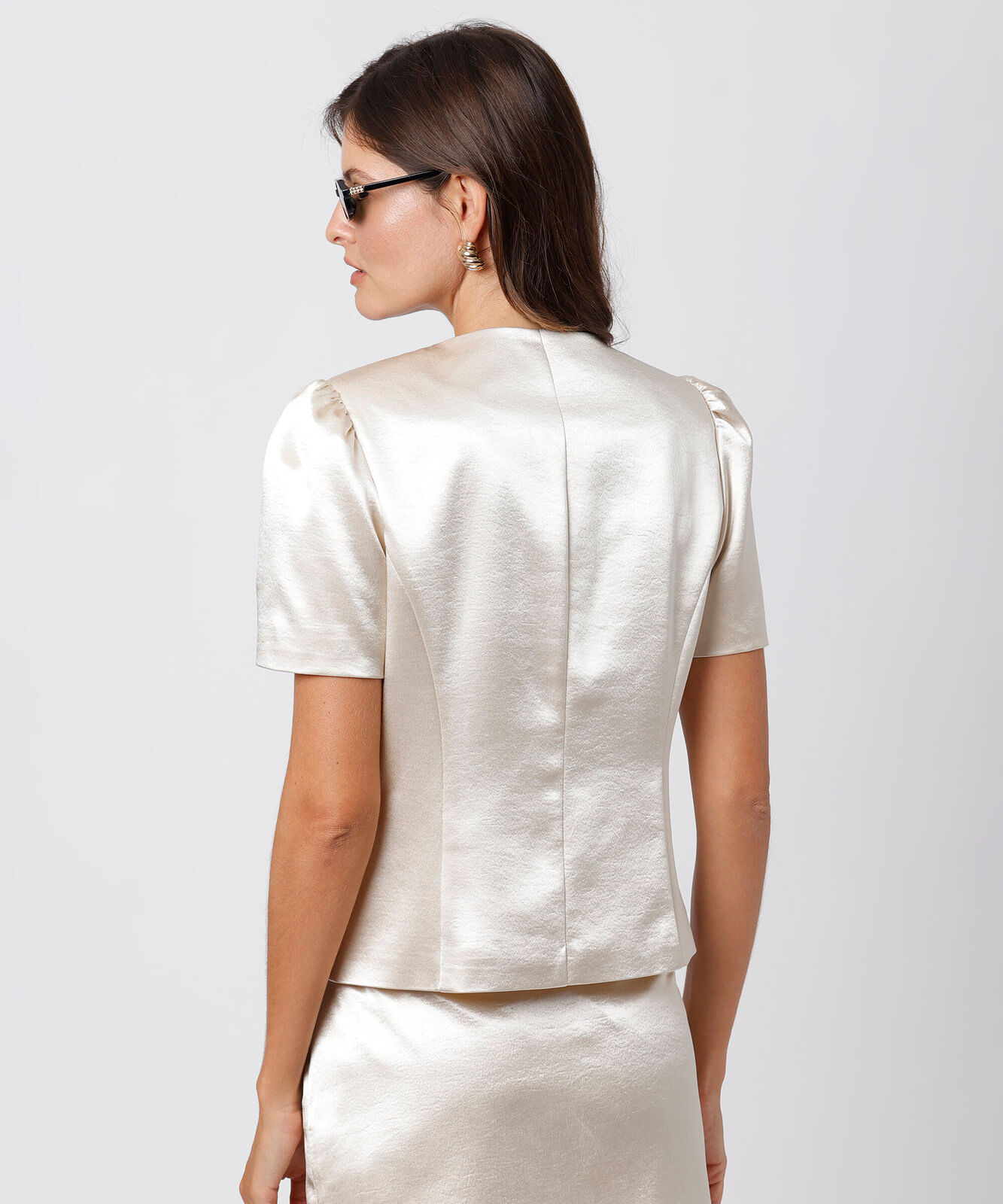 blusa de alfaiataria feminina manga curta acetinada mindset off white