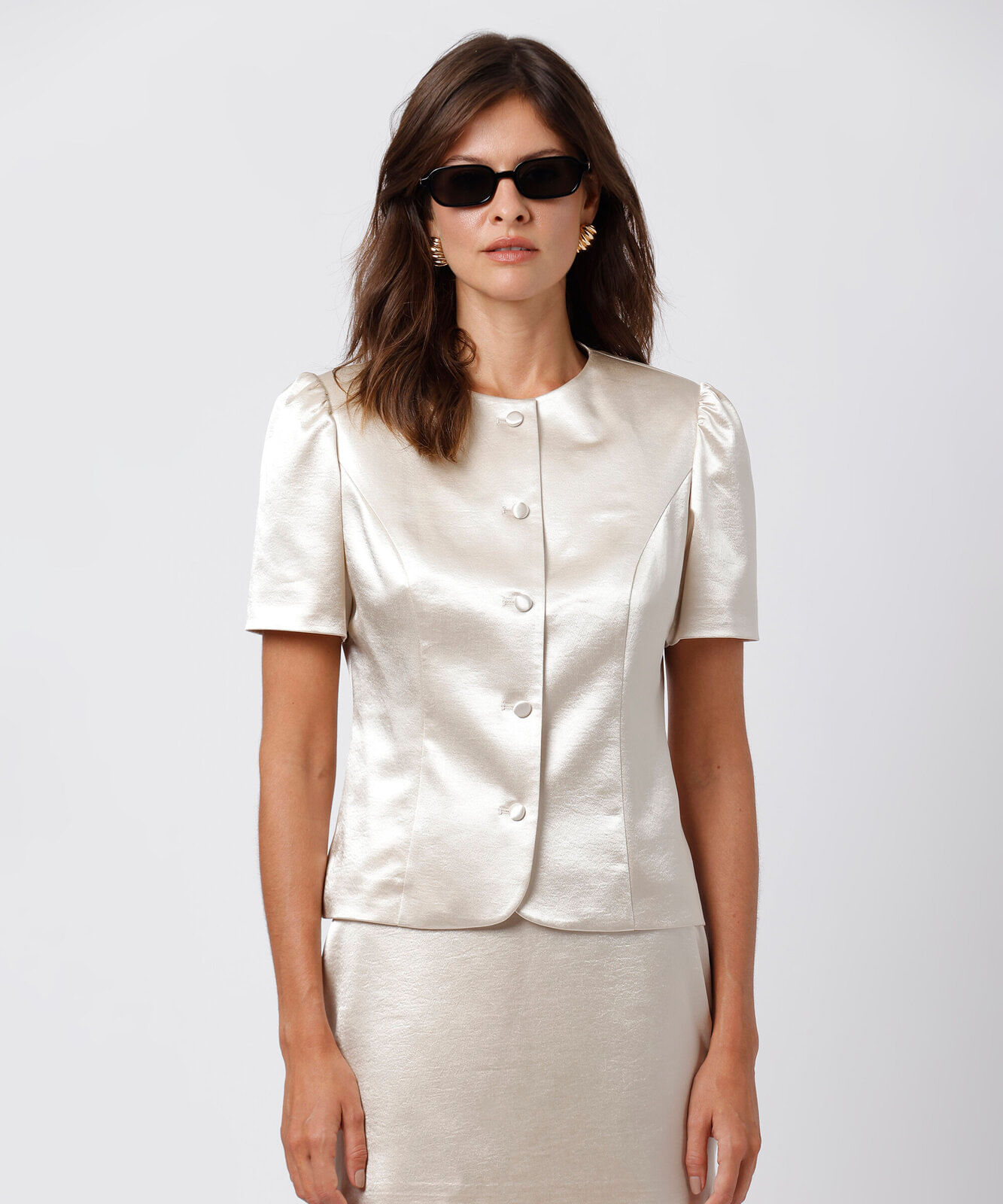 blusa de alfaiataria feminina manga curta acetinada mindset off white