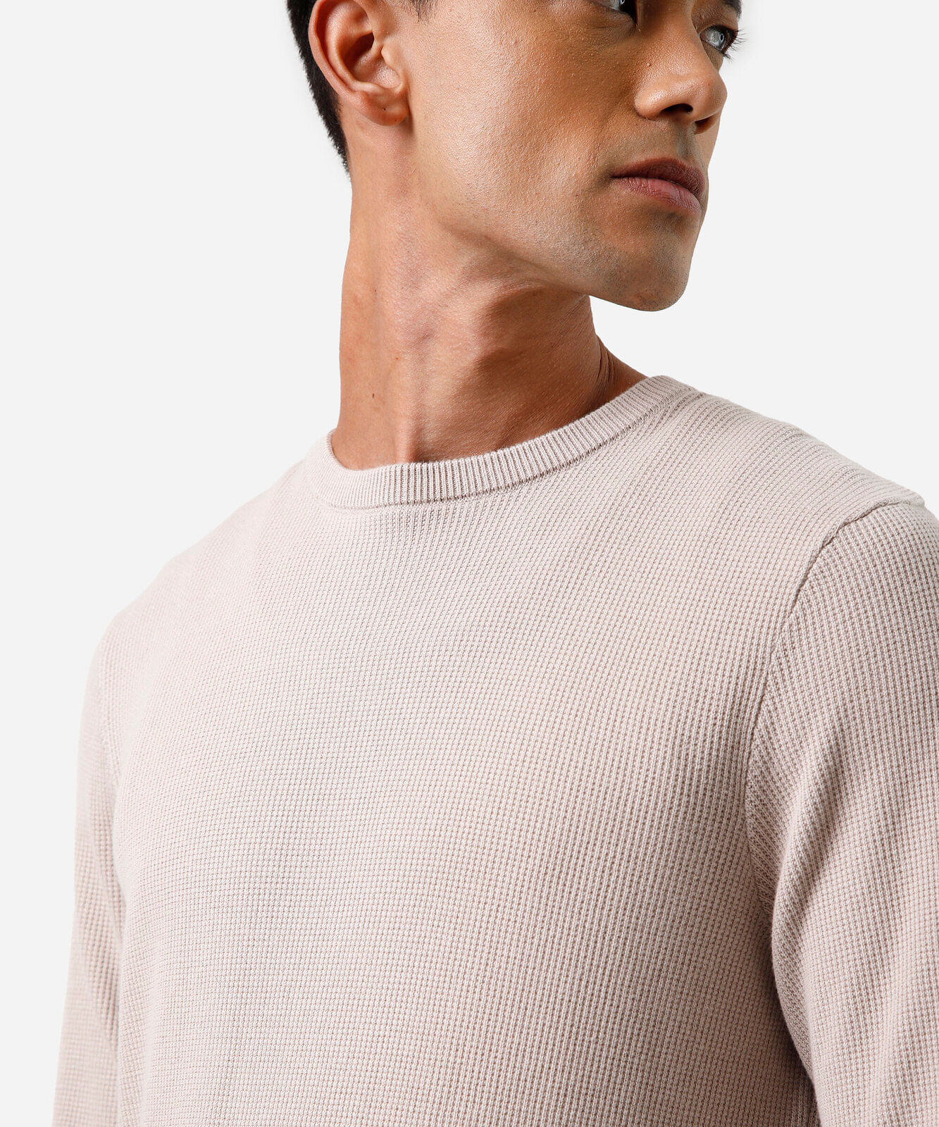 suéter masculino de tricot texturizado bege
