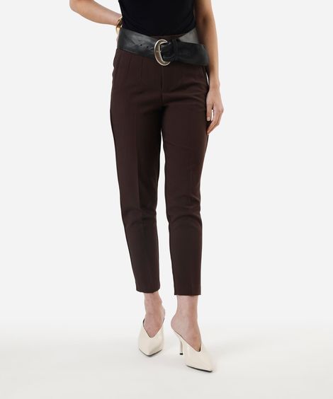 calça de alfaiataria reta feminina com pences marrom