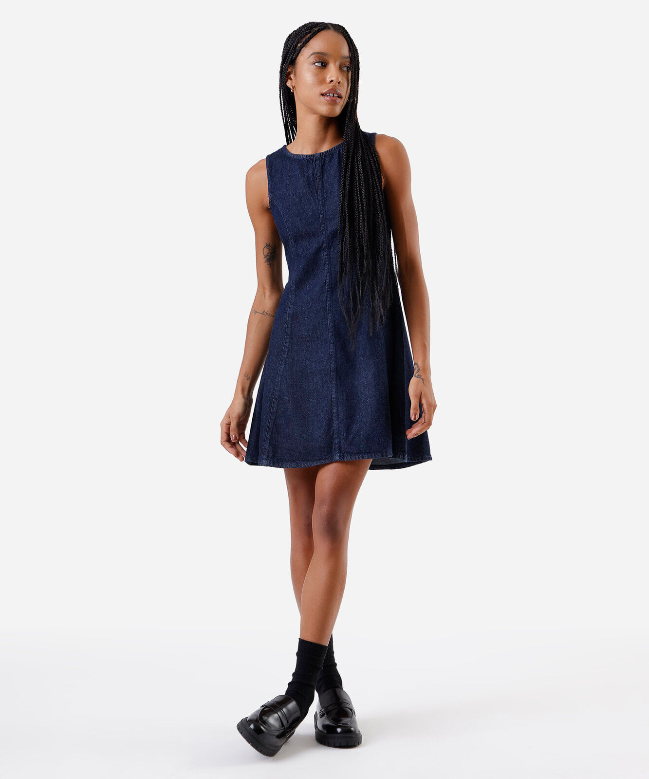 vestido curto feminino jeans com recortes azul