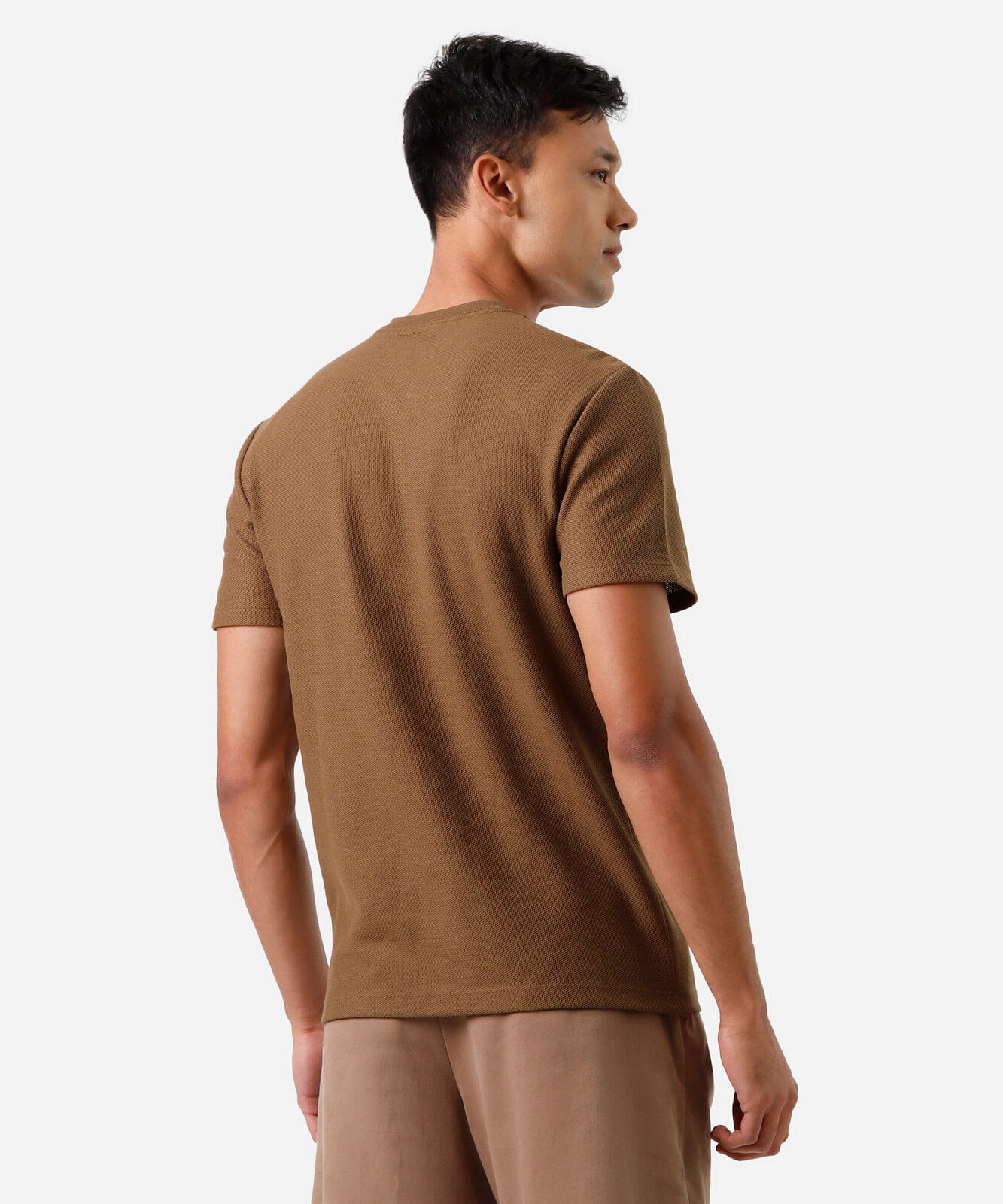 camiseta de algodão texturizada manga curta marrom