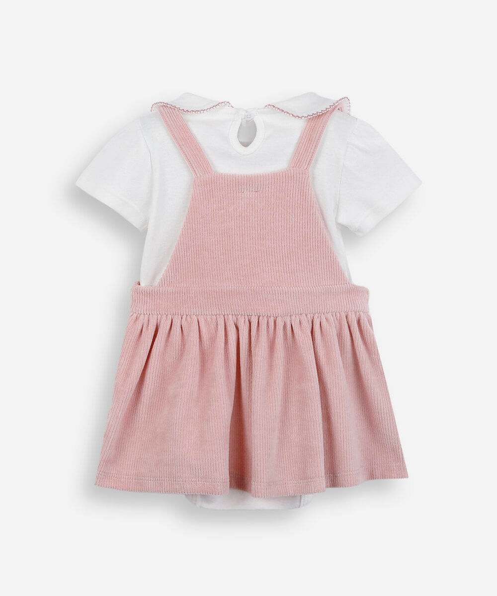 salopete infantil texturizada e body com gola peter pan rosa