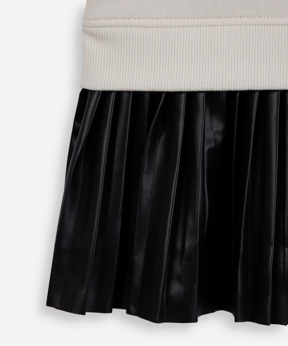 vestido infantil de moletom polo e saia plissada off white