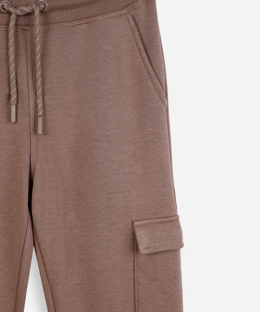 calça jogger infantil de moletom com bolso cargo bege