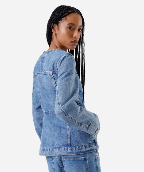 jaqueta feminina jeans com recortes acinturada azul