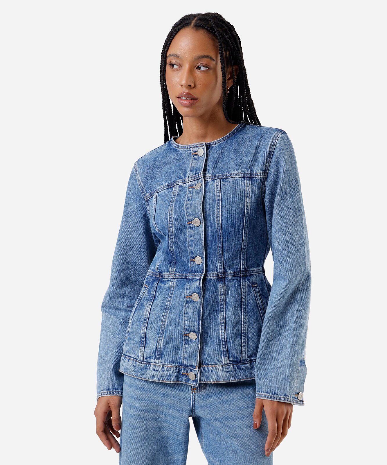 jaqueta feminina jeans com recortes acinturada azul