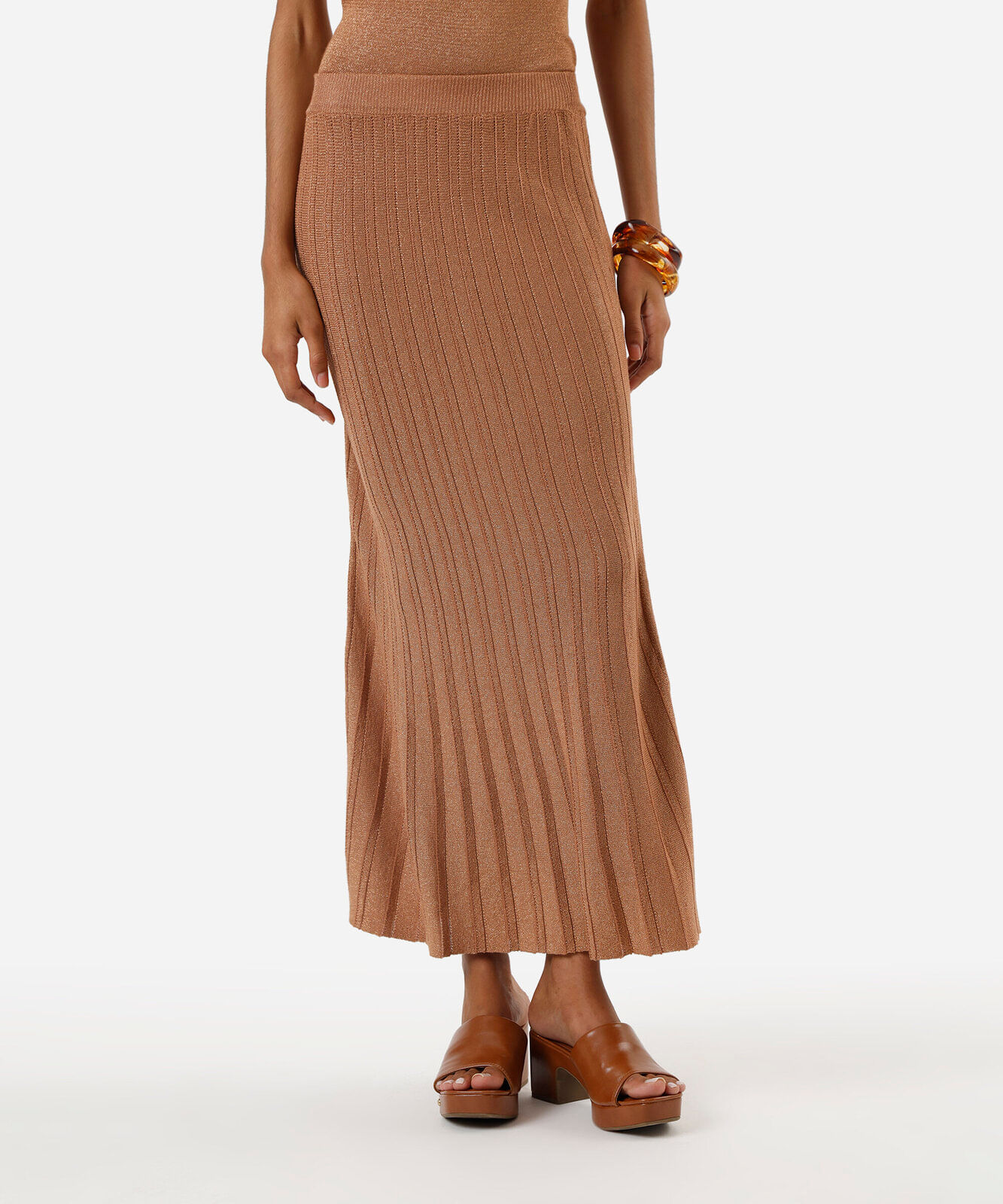 saia longa feminina de tricot canelada marrom