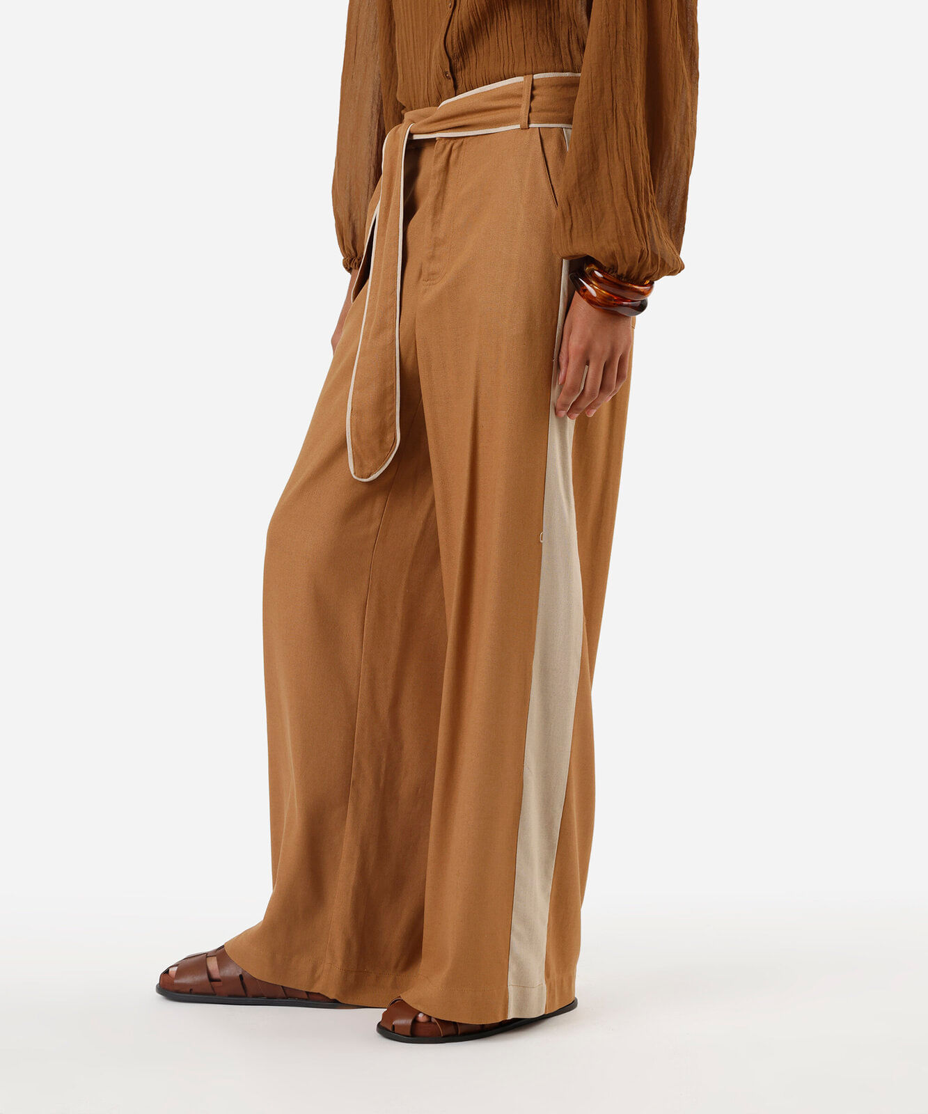 calça pantalona feminina com linho e faixa marrom