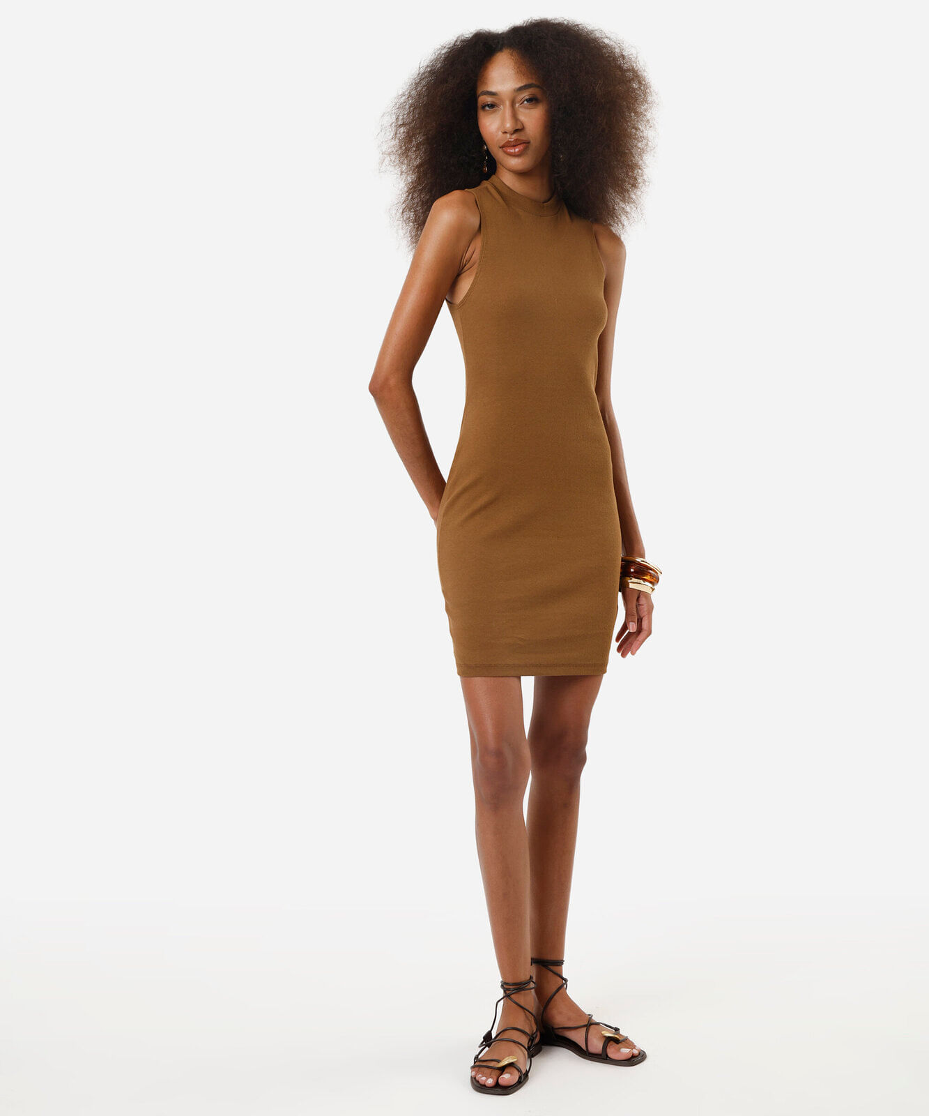 vestido curto feminino de algodão canelado bege