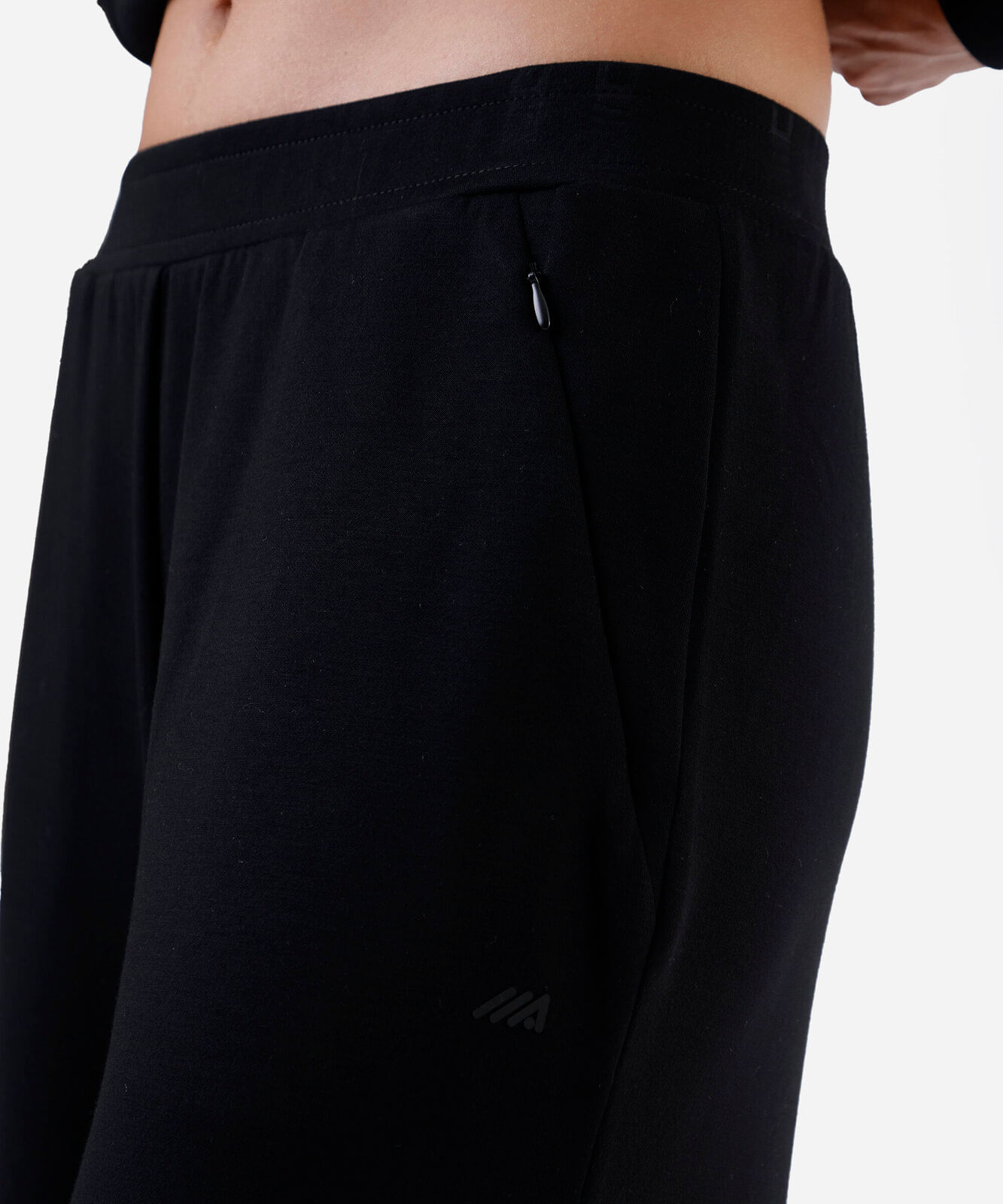 calça reta feminina esportiva preta