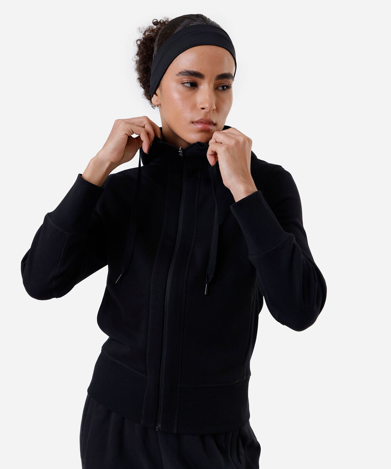 jaqueta feminina de moletom esportiva ace com capuz preta