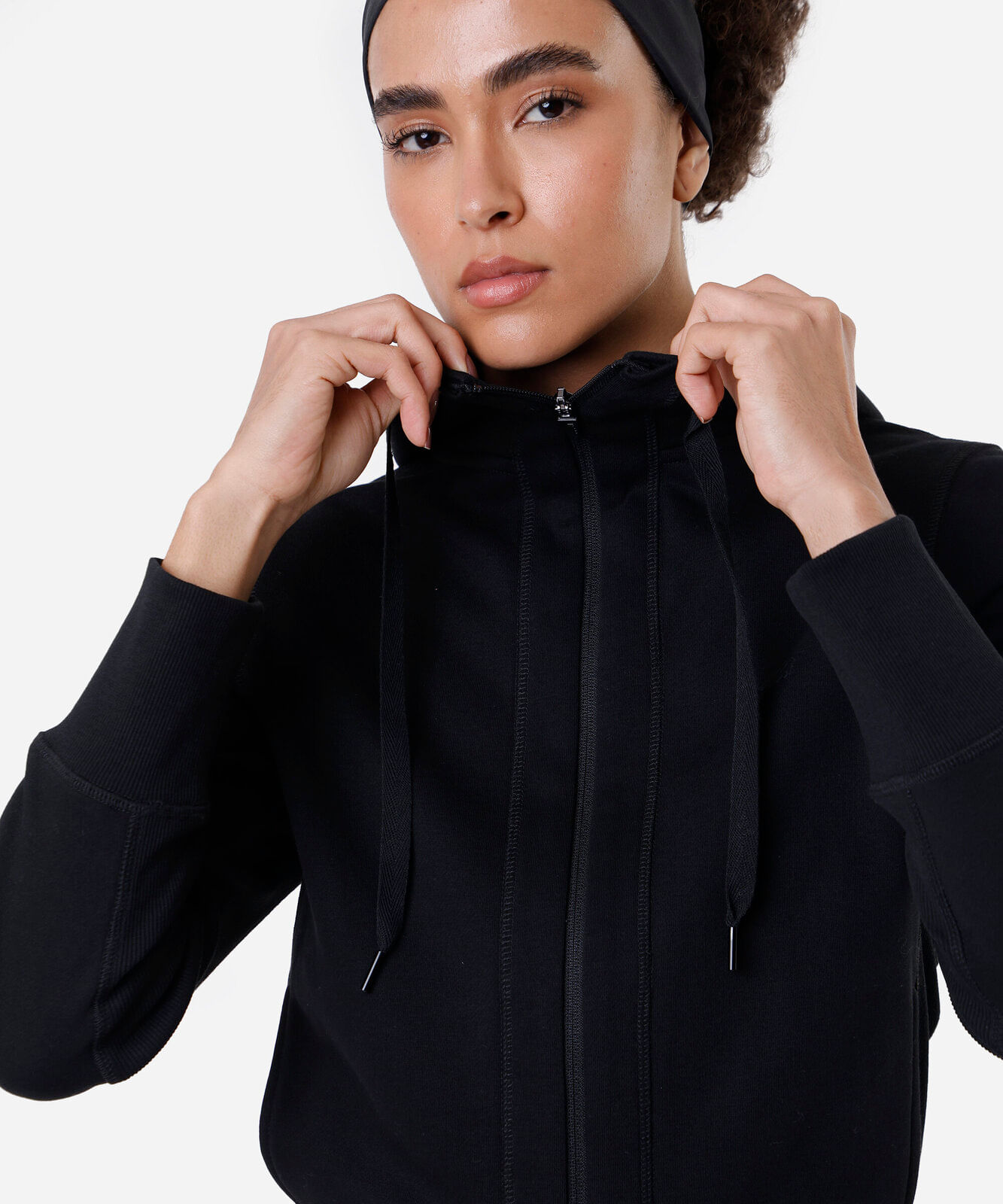 jaqueta feminina de moletom esportiva ace com capuz preta