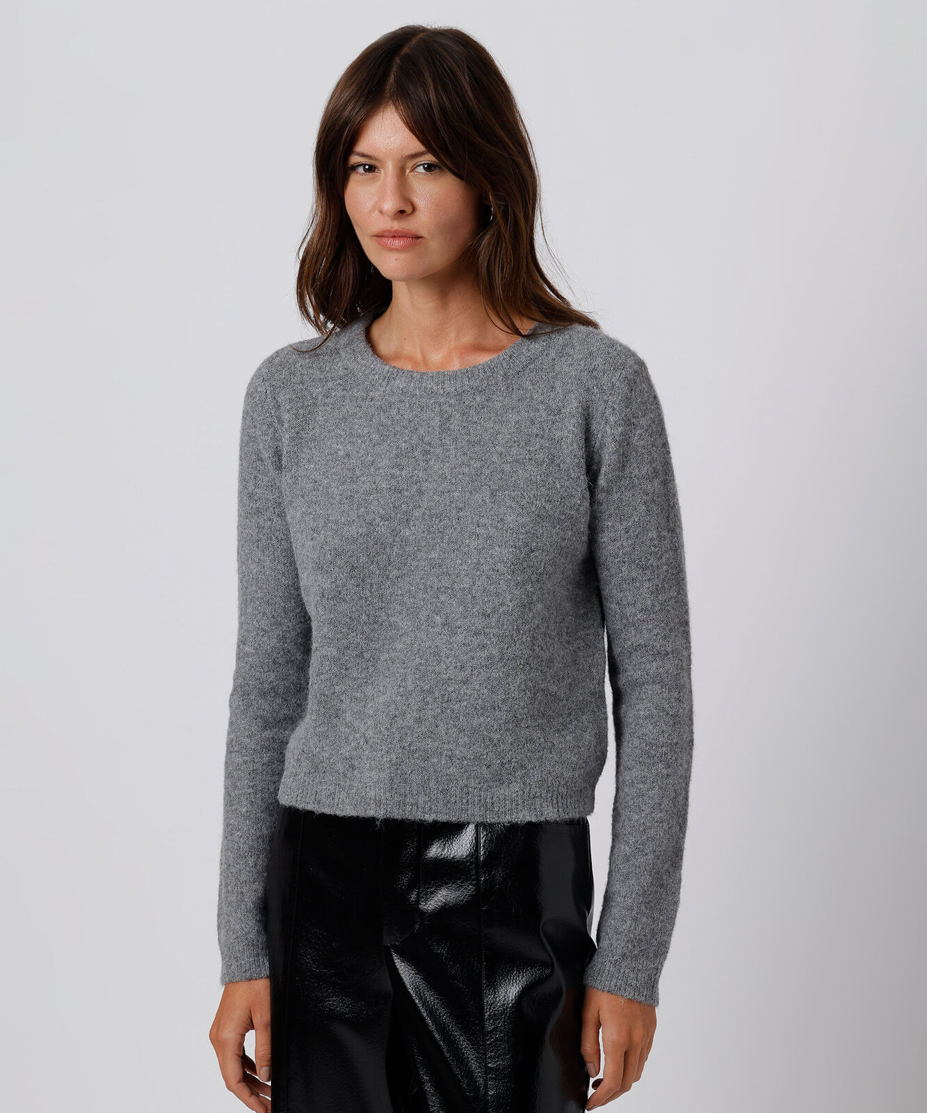 suéter feminino de tricot gola redonda mindset cinza