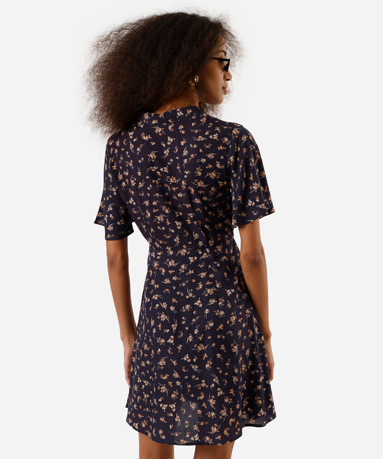 vestido curto feminino de viscose decote v floral azul