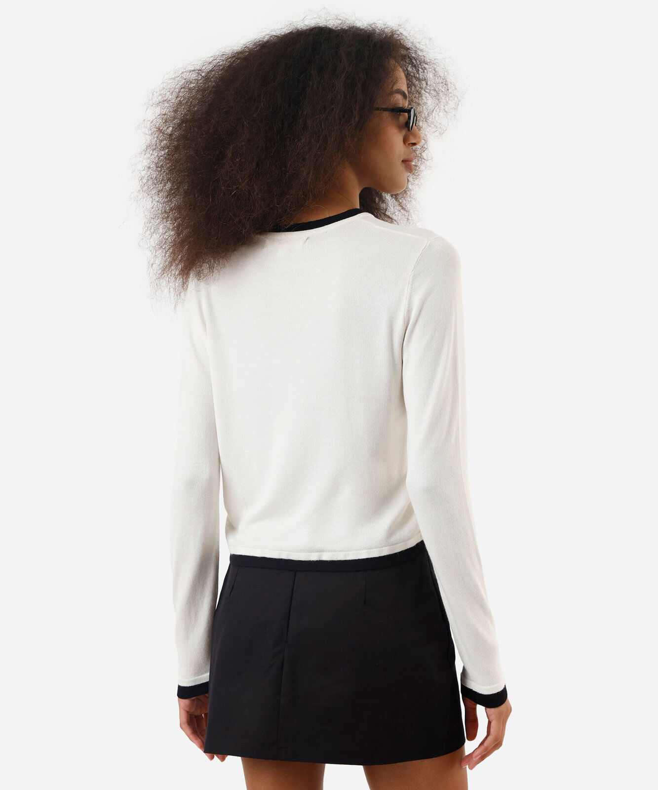 suéter básico feminino de tricot bicolor off white