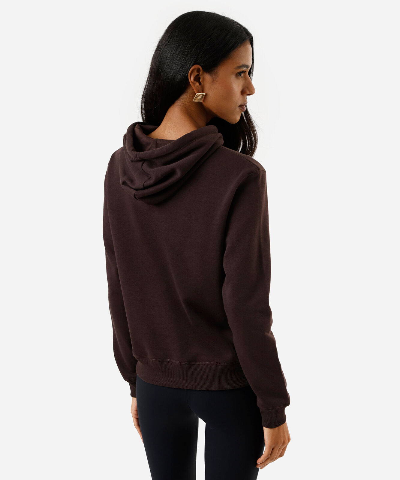 blusão básico feminino de moletom com capuz e bordado marrom