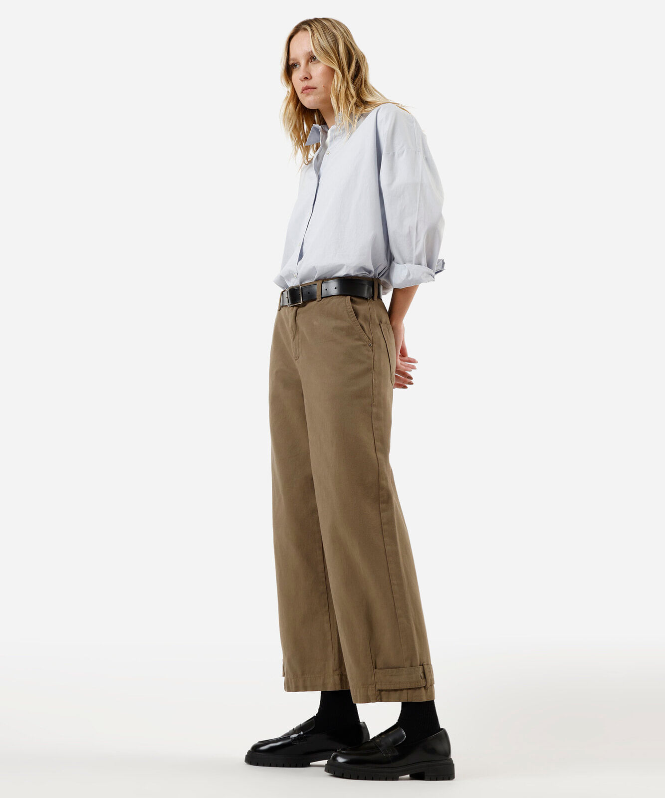 calça baggy feminina de sarja barra ajustável cintura média verde