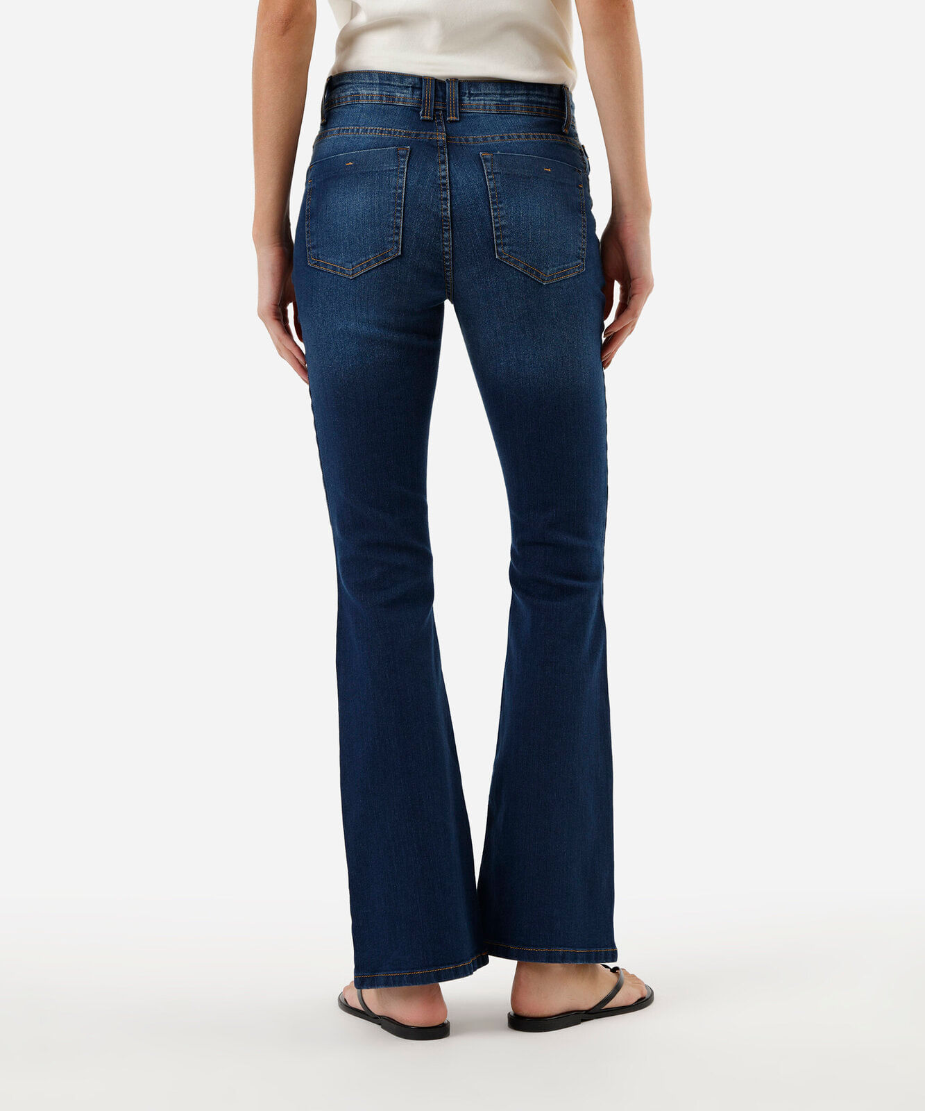 calça jeans flare stretch cintura média azul escuro