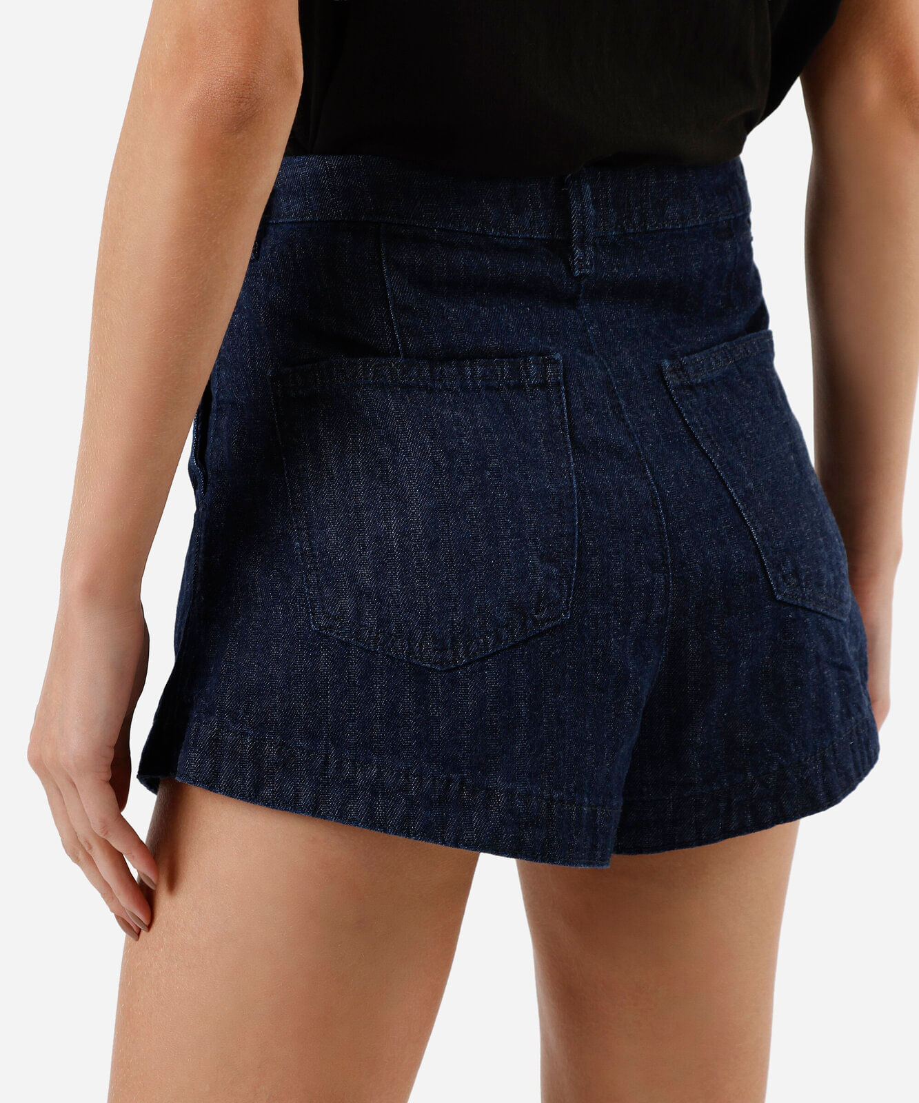 short feminino jeans com pregas listrado azul