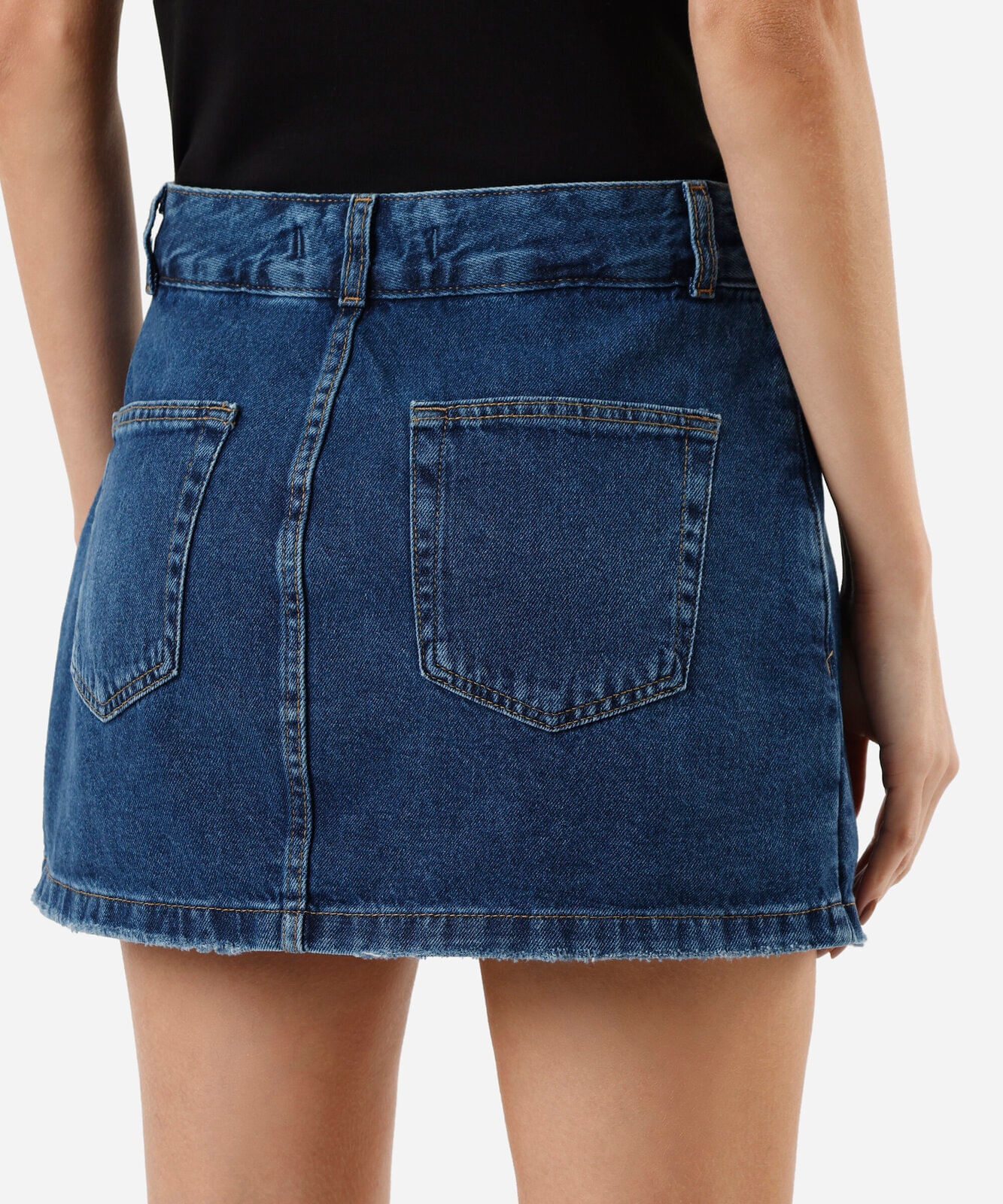 short saia jeans com fendas azul