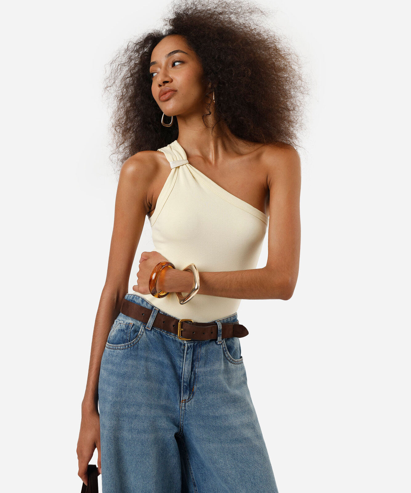 blusa ombro único feminina de algodão com fivela canelada amarela