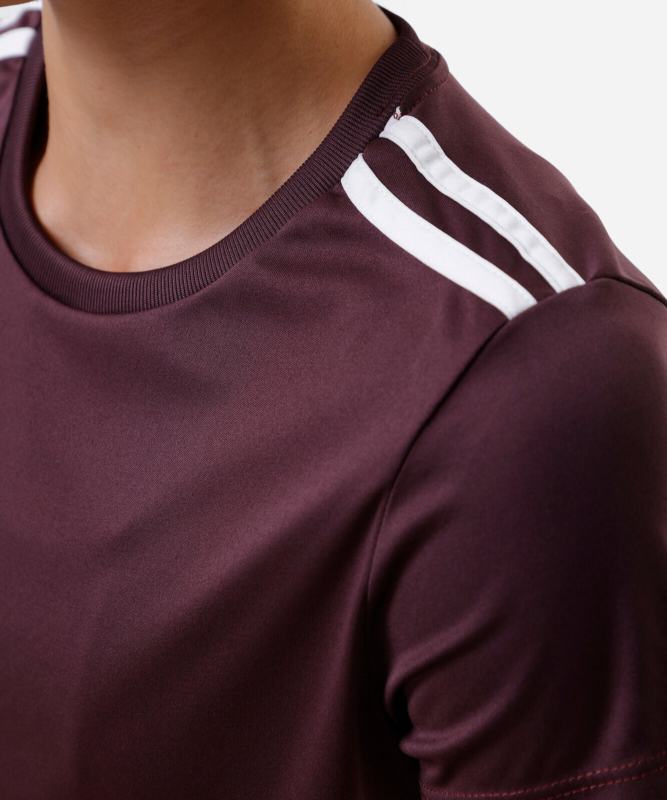 camiseta feminina manga curta tiras esportiva ace vinho