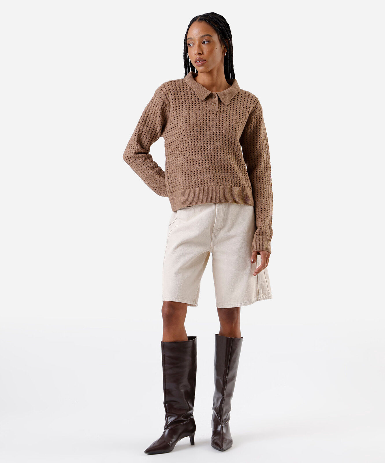suéter feminino de tricot com gola texturizado bege